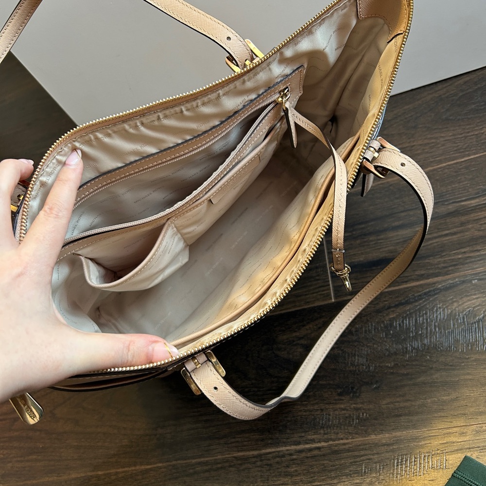 Michael Kors Blush Leather Tote - Picture 5 of 7